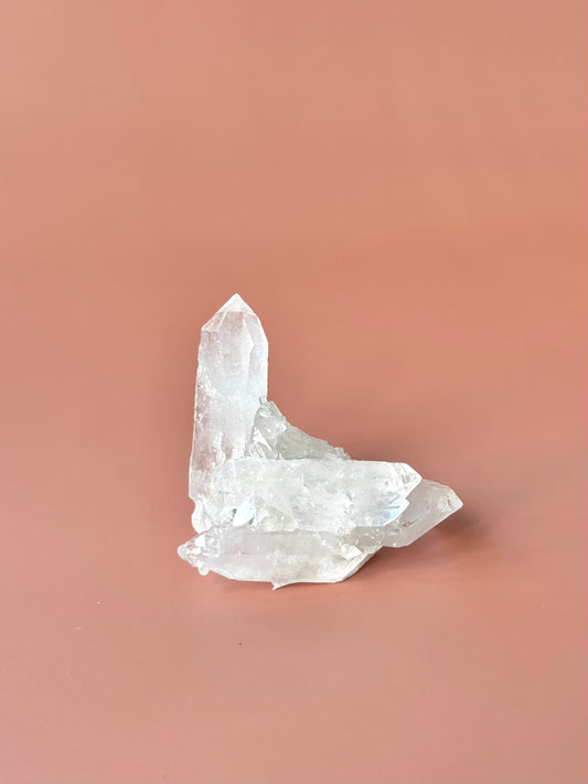 Single Point Clear Quartz Cluster
